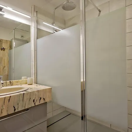 Lägenhet - T3 Avec Terrasse, Parking Et Wifi - Fr-1-433-131 *